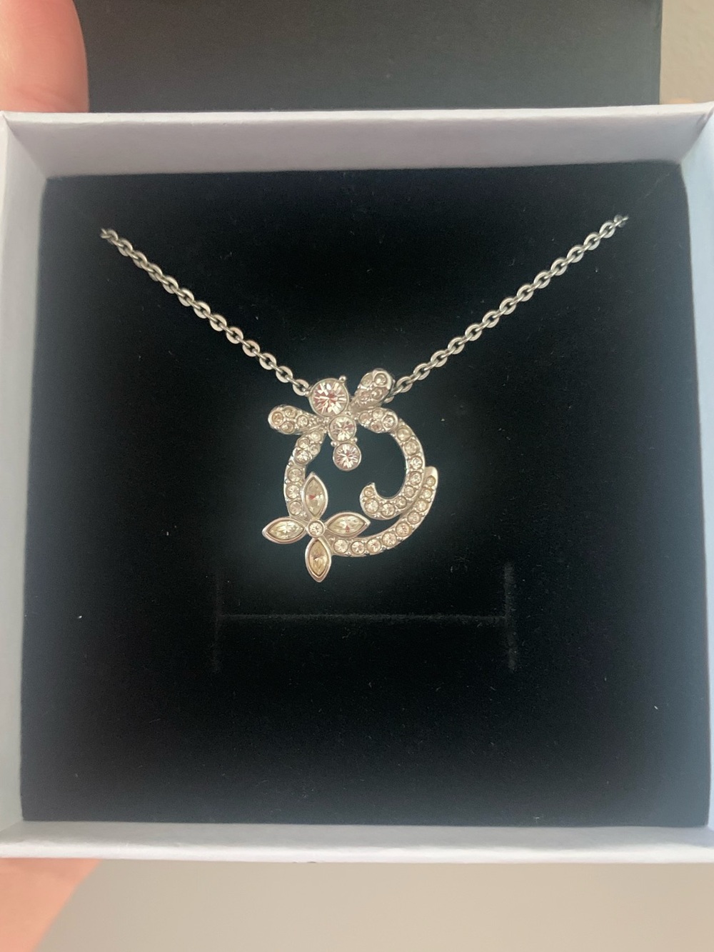 Swarovski Crystal Circle Necklace Dragonfly Butterfly Silver Tone Adjustable